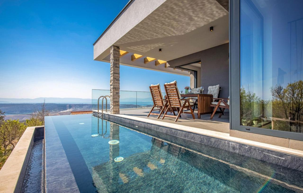 Villa Nina Šmrika Buitenkant foto