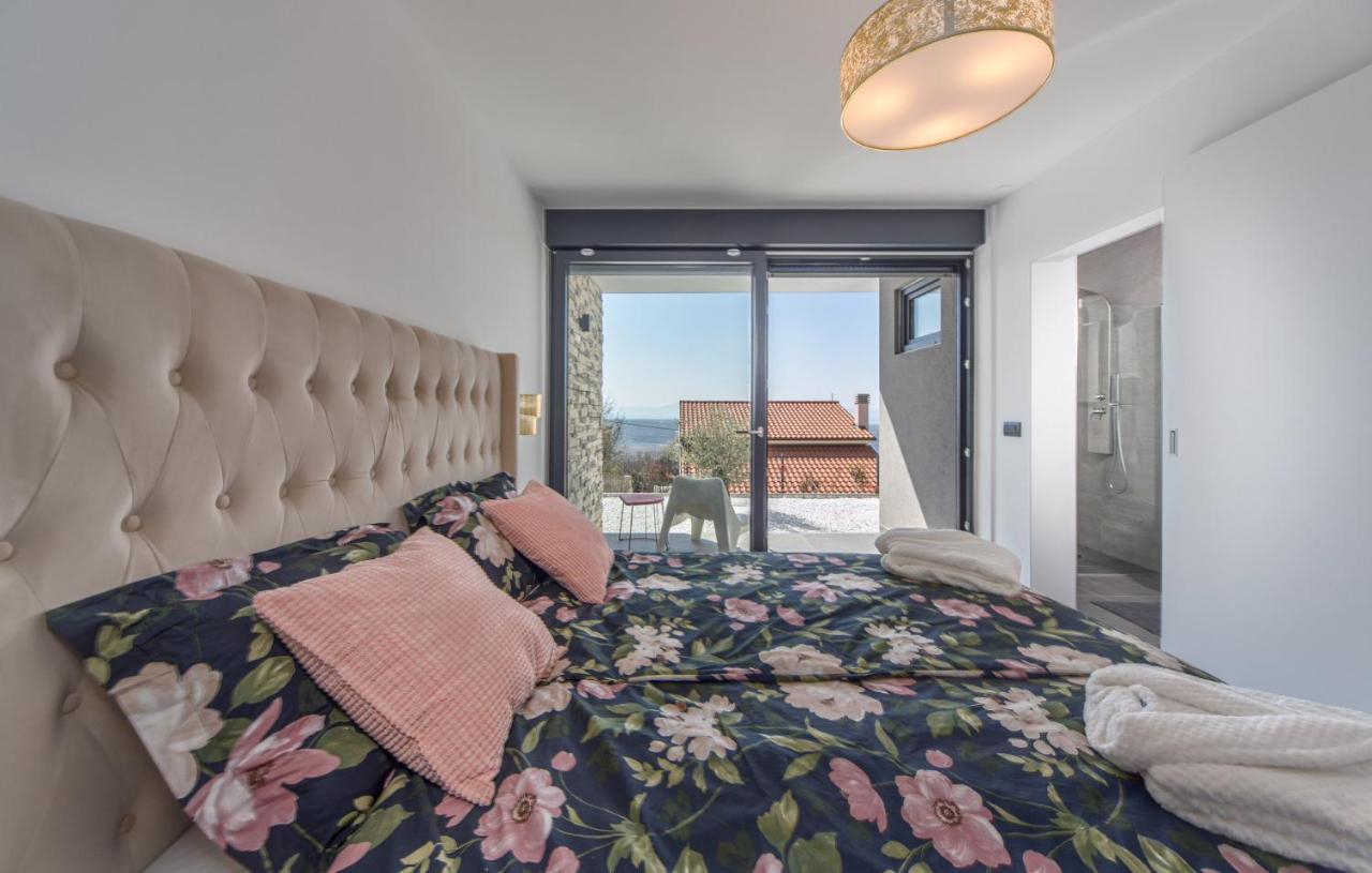 Villa Nina Šmrika Buitenkant foto
